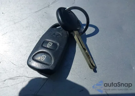 2015 Hyundai Accent Gls z USA, uszkodzony, nr VIN KMHCT4AE2FU819692